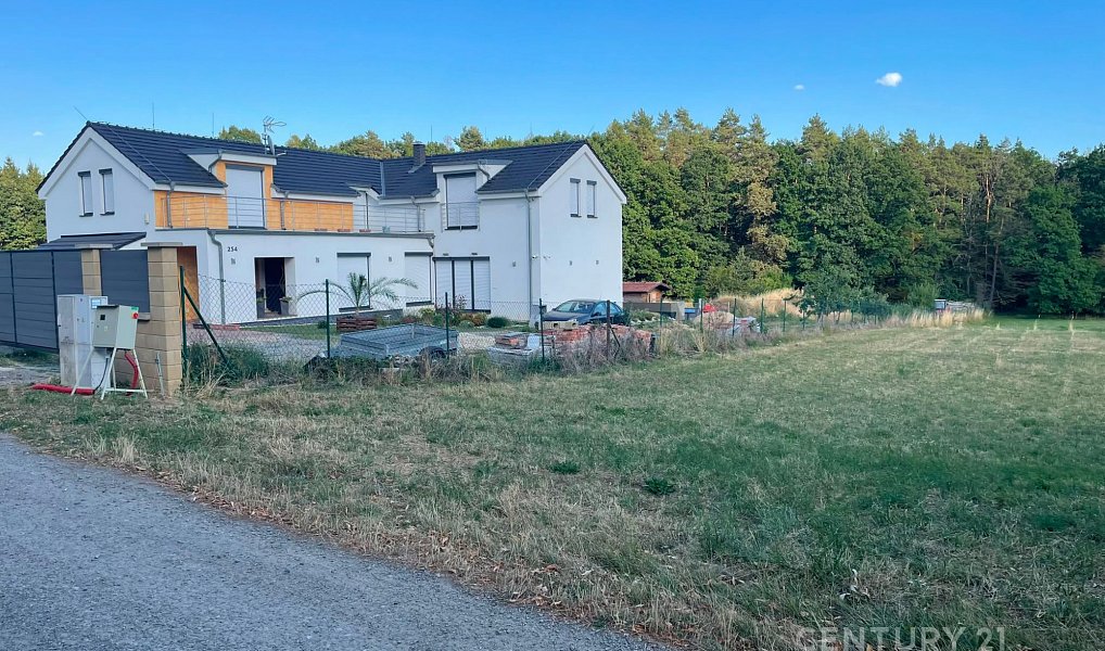 Prodej stavebního pozemku 3 256 m², Olšany – náhled fotky 4