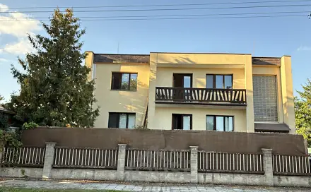Prodej domu 356 m² s pozemkem 1 276 m², Spojovací, Písková Lhota, okres Nymburk