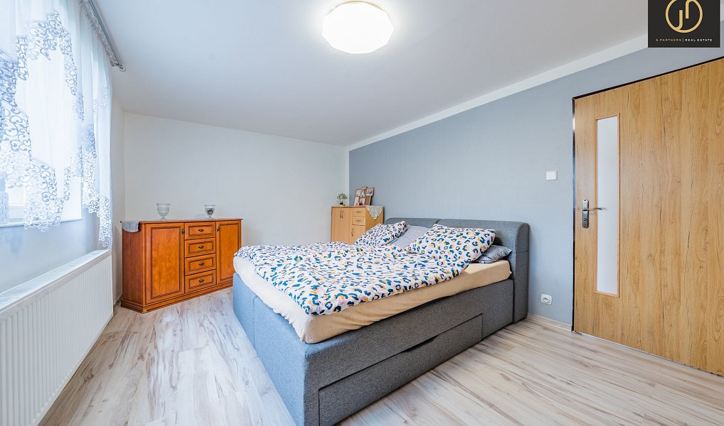 Prodej domu 640 m² s pozemkem 2 342 m², Chožov – náhled fotky 15