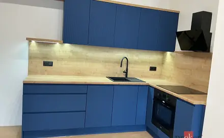 Pronájem bytu 1+kk 57 m², Mírové náměstí, Broumov, okres Náchod