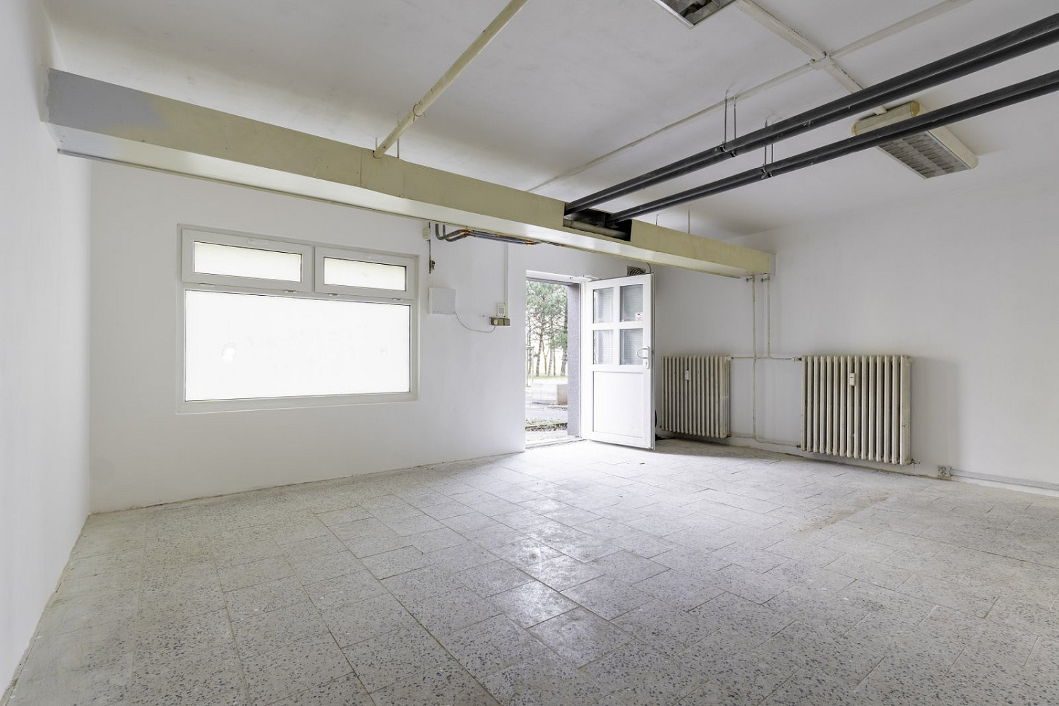 Pronájem obchodních prostor 22 m² – fotografie 4