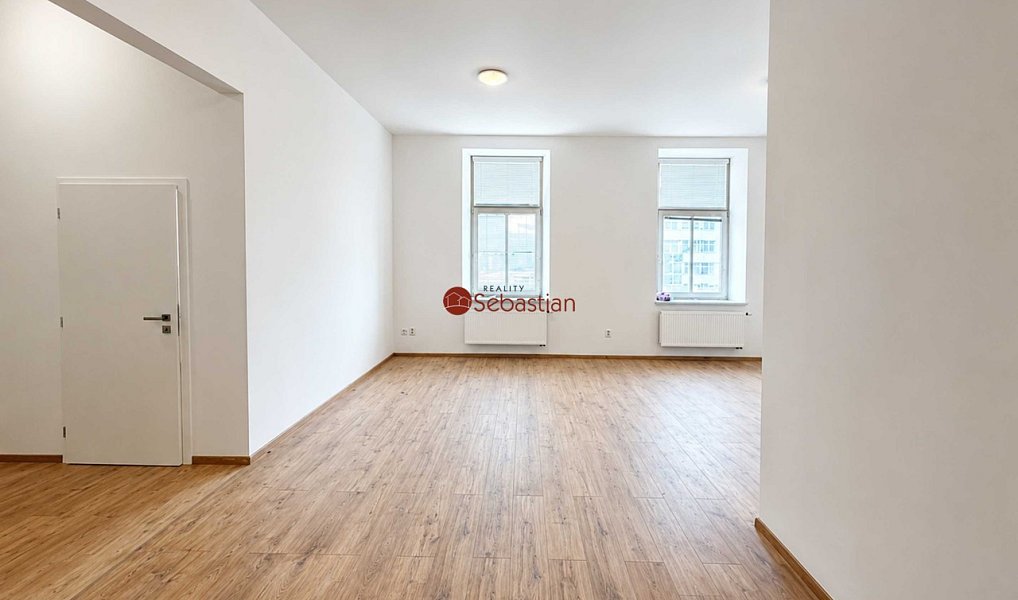 Pronájem kanceláře 71 m², Pardubice – náhled fotky 3