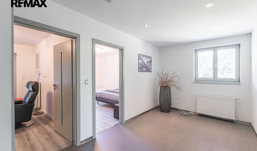 Prodej domu 227 m² s pozemkem 2 787 m², Okrouhlá – náhled fotky 16