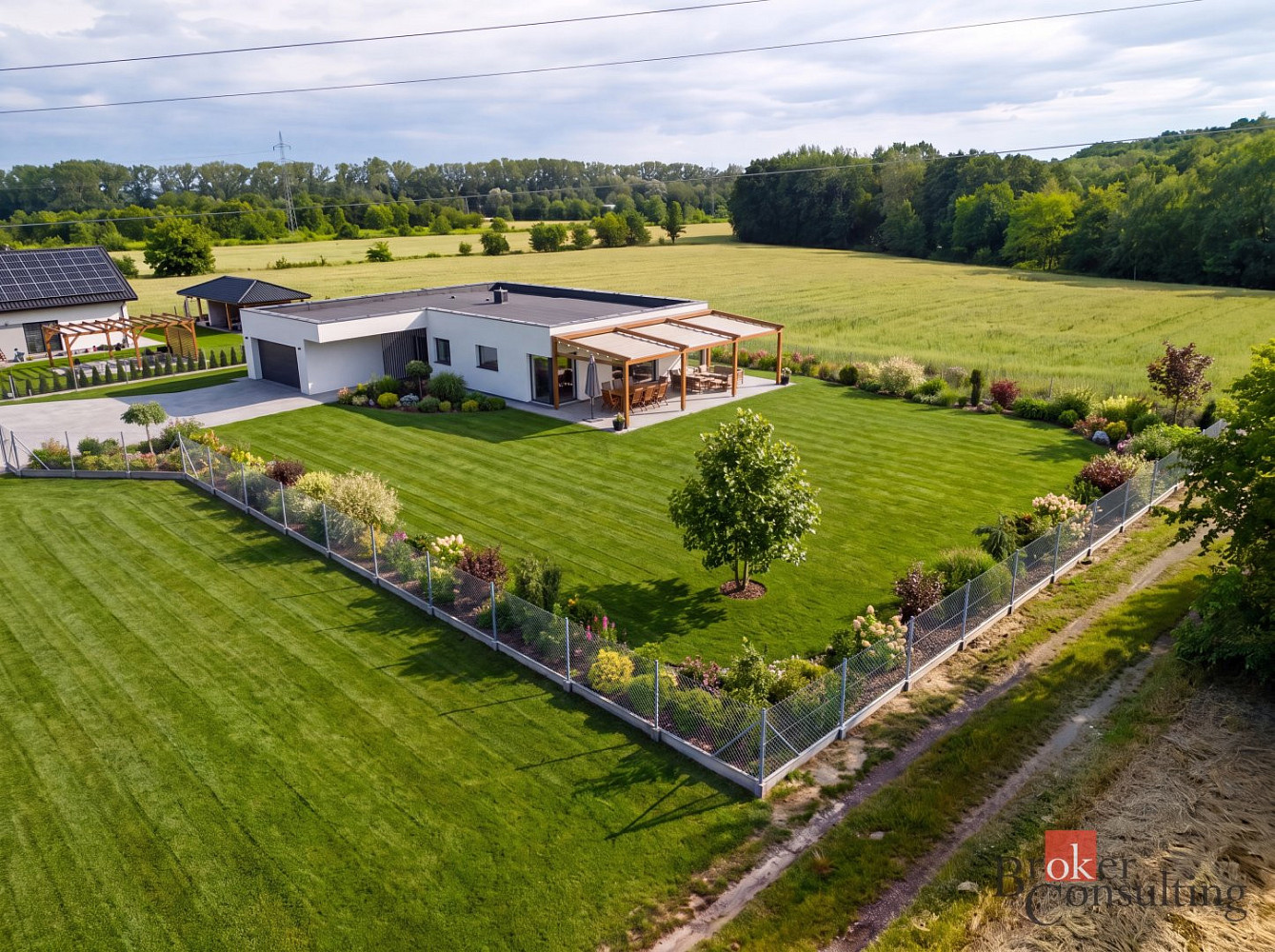 Prodej stavebního pozemku 1 944 m² – fotografie 4
