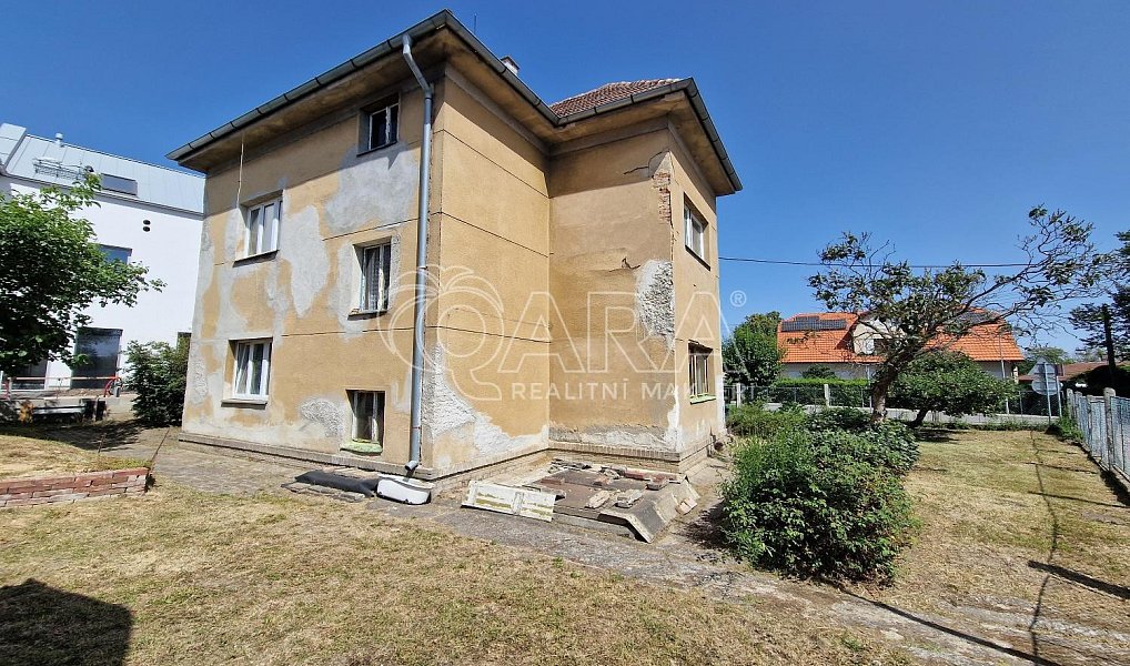 Prodej domu 185 m² s pozemkem 582 m², Kněževes – náhled fotky 3
