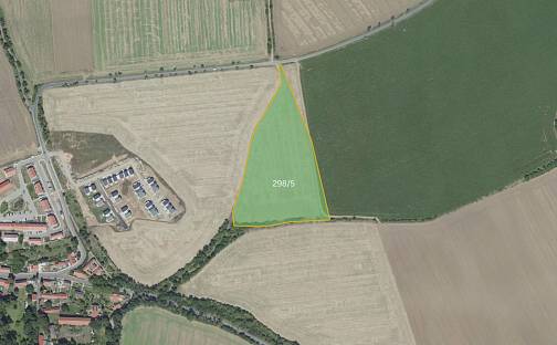 Prodej pole 28 407 m², Praha 10 - Královice
