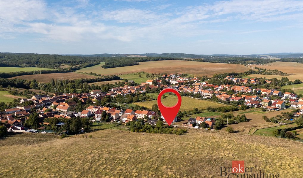 Prodej stavebního pozemku 1 241 m², Prštice – náhled fotky 10