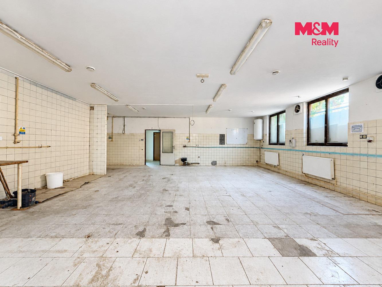 Pronájem výrobních prostor 235 m² – fotografie 4
