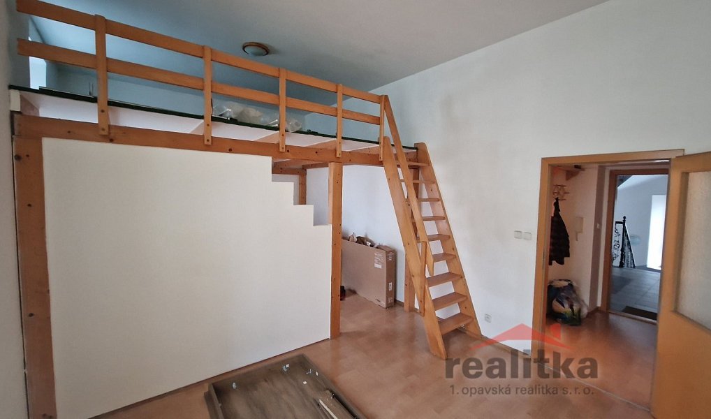 Pronájem bytu 1+kk 37 m², Opava – náhled fotky 4