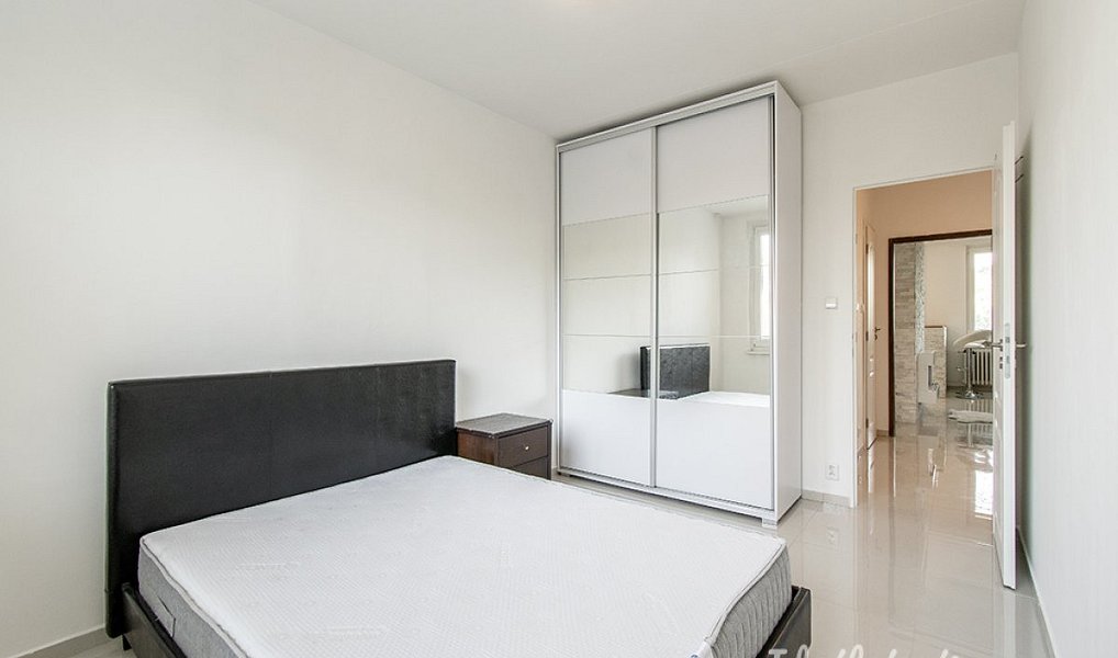 Pronájem bytu 3+kk 79 m², Praha – náhled fotky 9