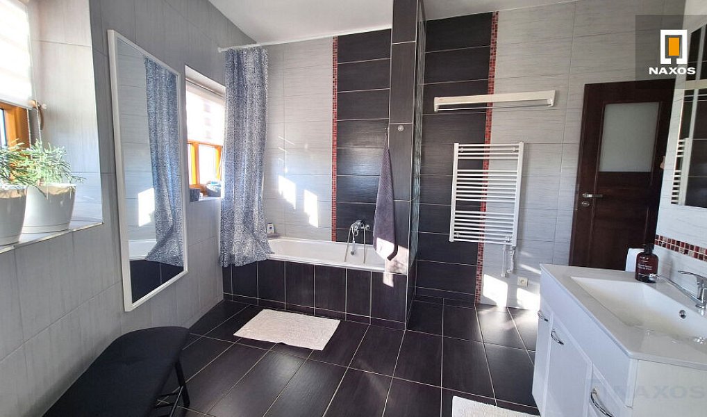 Prodej nájemního domu, činžáku 578 m², Karviná – náhled fotky 9