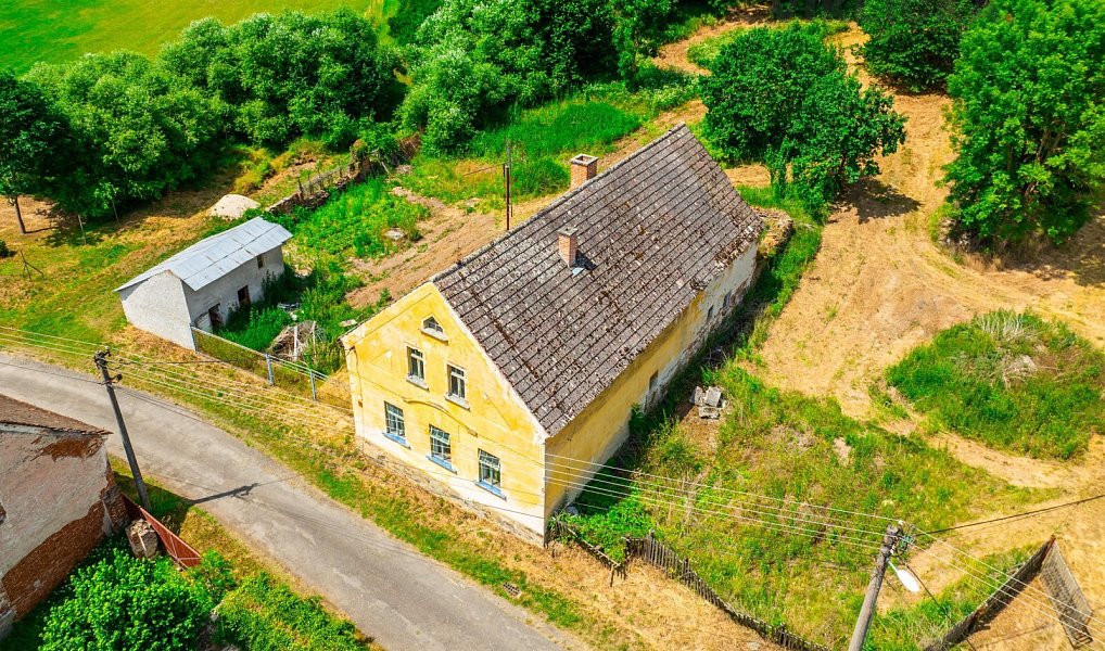 Prodej domu 150 m² s pozemkem 2 979 m², Hostouň – náhled fotky 4