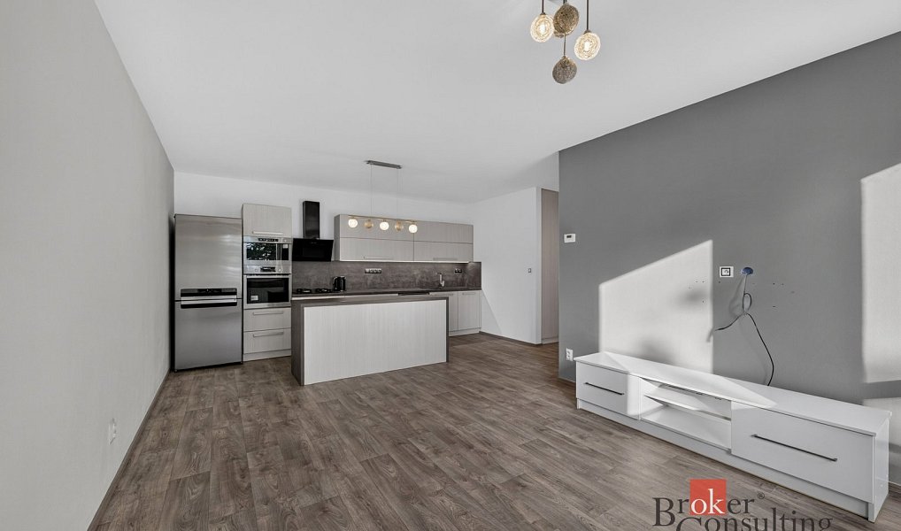 Pronájem bytu 3+kk 66 m², Vochov – náhled fotky 4