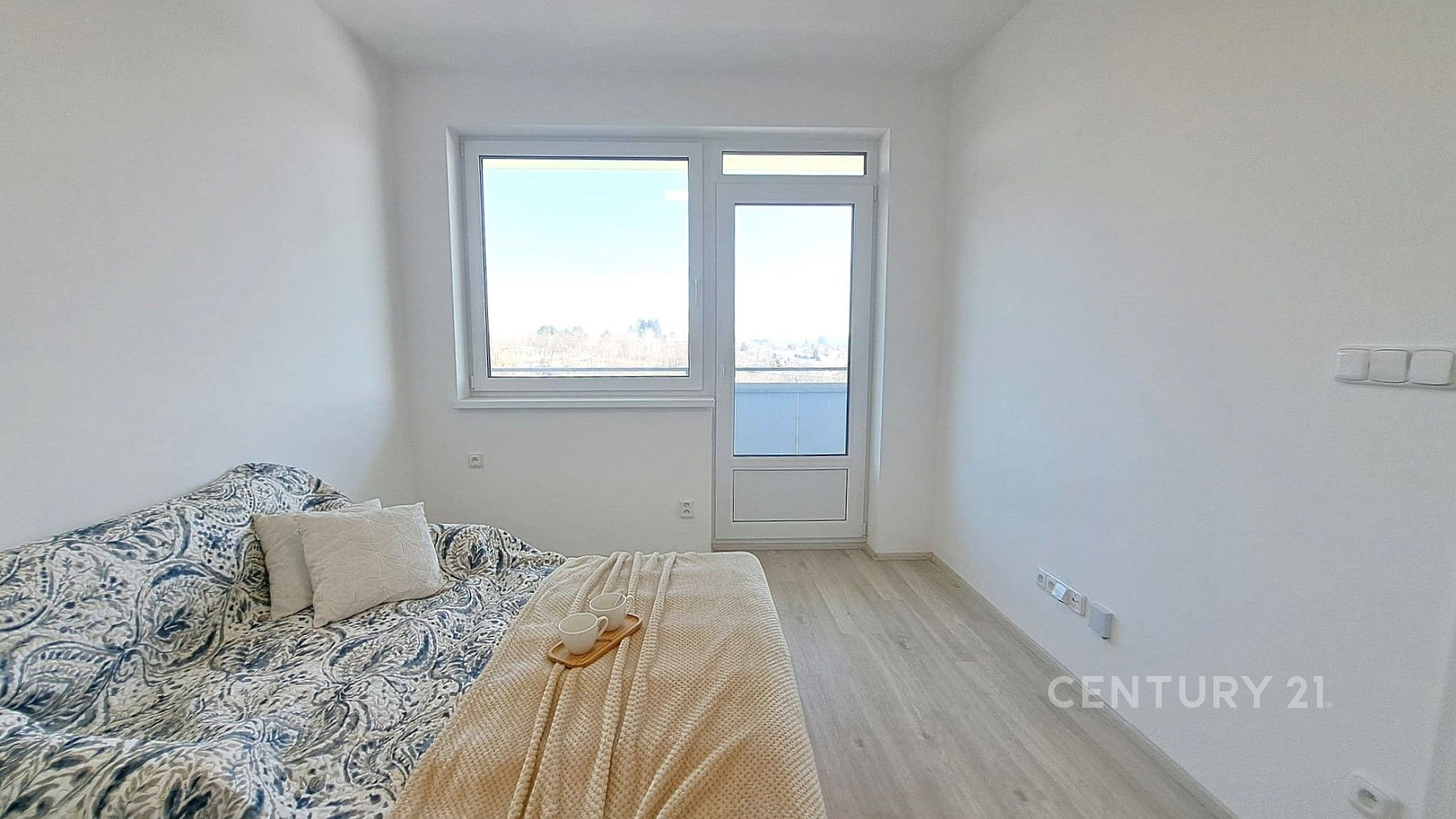 Pronájem bytu 2+kk 63 m² — photo 5