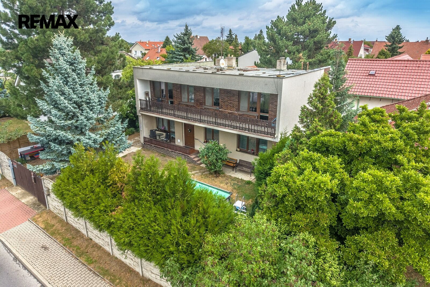 Prodej domu 189 m² s pozemkem 647 m²