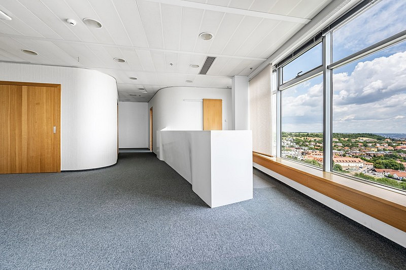 Pronájem kanceláře 280 m² – fotografie 5
