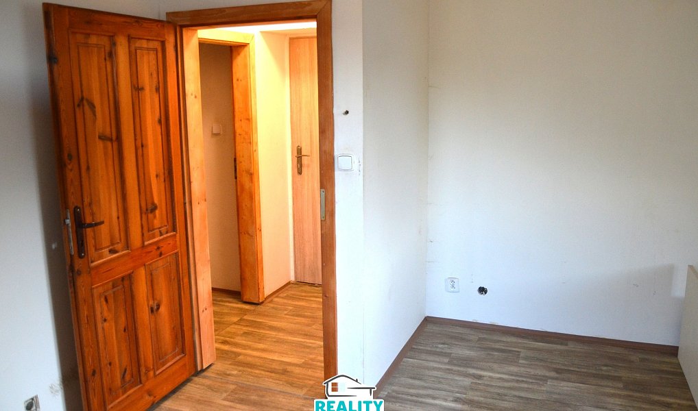 Prodej domu 690 m² s pozemkem 611 m², Hejnice – náhled fotky 9