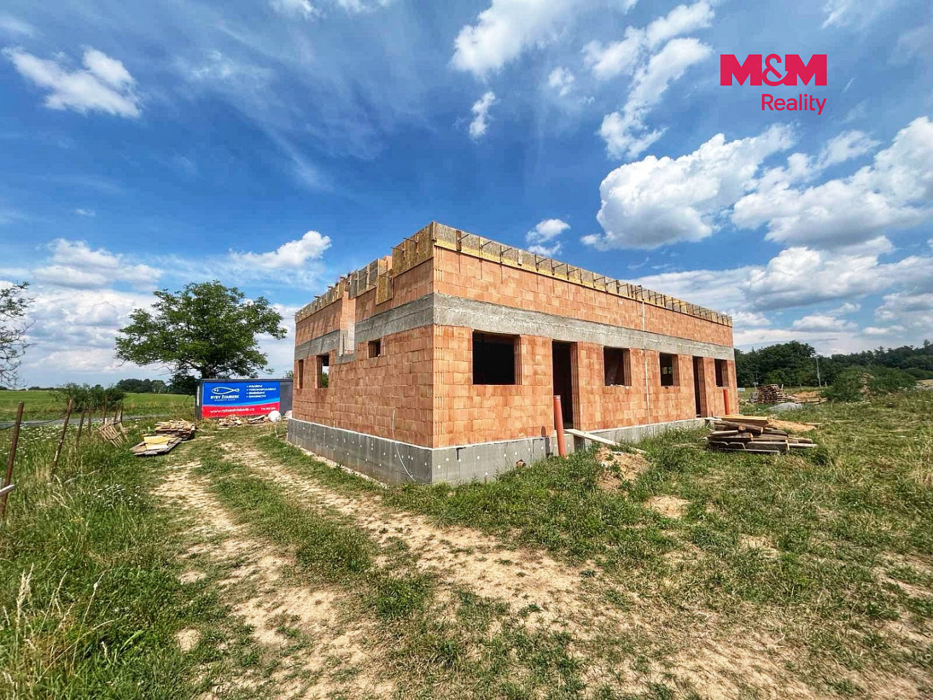 Prodej domu 147 m² s pozemkem 425 m² — photo 2