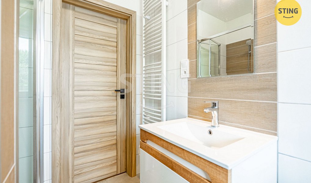 Prodej komerčního objektu (jiného typu) 650 m², Návsí – náhled fotky 13