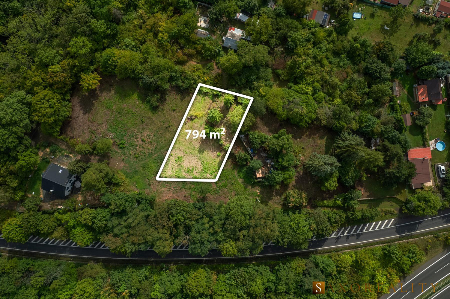 Prodej stavebního pozemku 794 m²