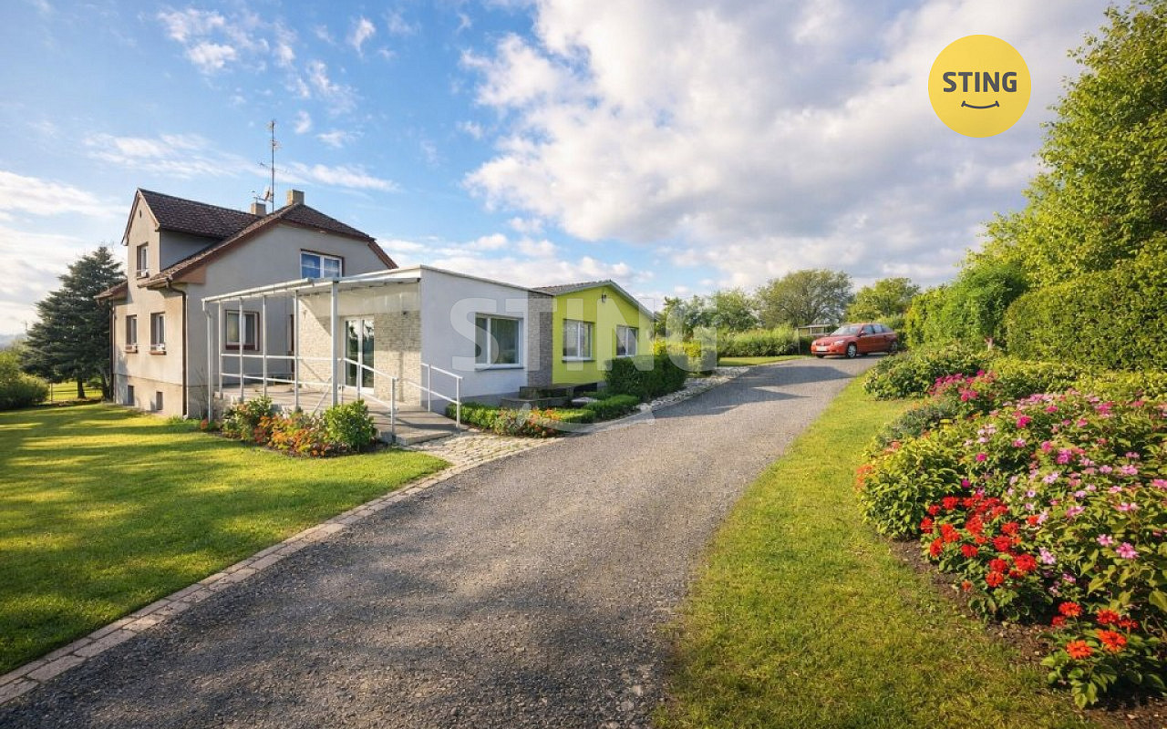 Prodej domu 241 m² s pozemkem 4 037 m²