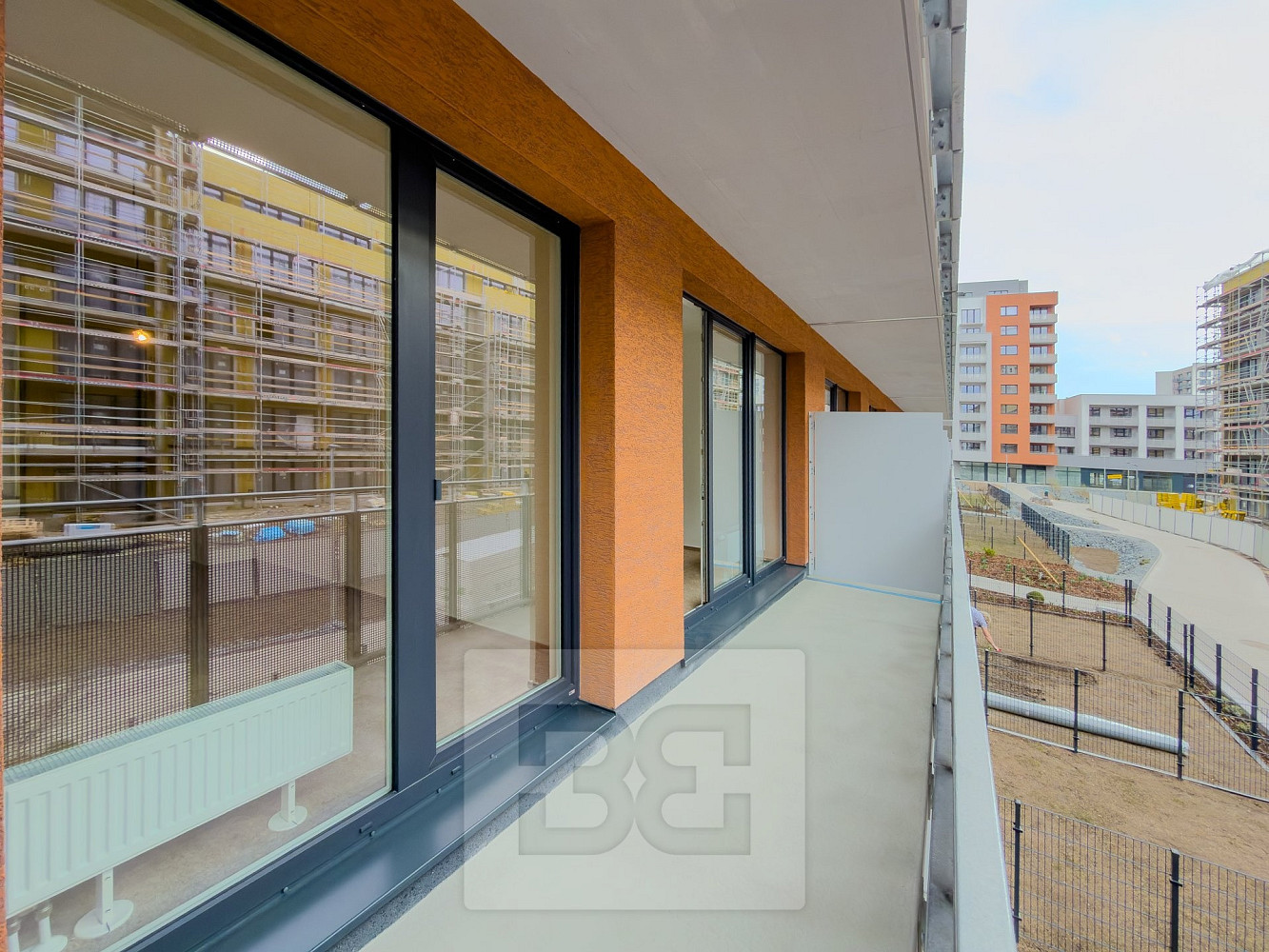 Pronájem bytu 2+kk 55 m² – fotografie 3