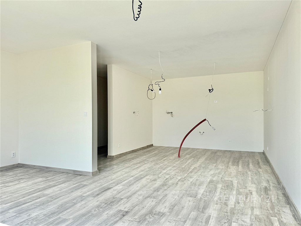 Prodej domu 107 m² s pozemkem 1 423 m² — photo 2
