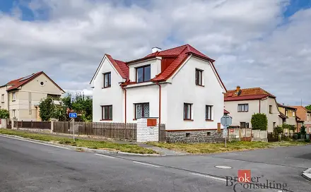 Prodej domu 236 m² s pozemkem 361 m², Za sokolovnou, Březnice, okres Příbram