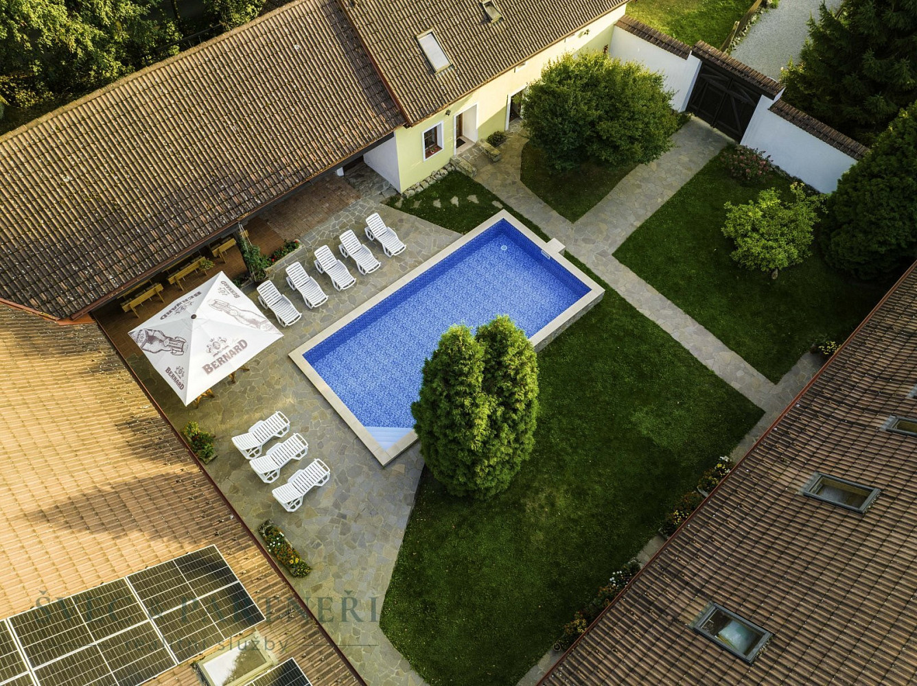Prodej ubytovacího objektu 2 041 m² – fotografie 2