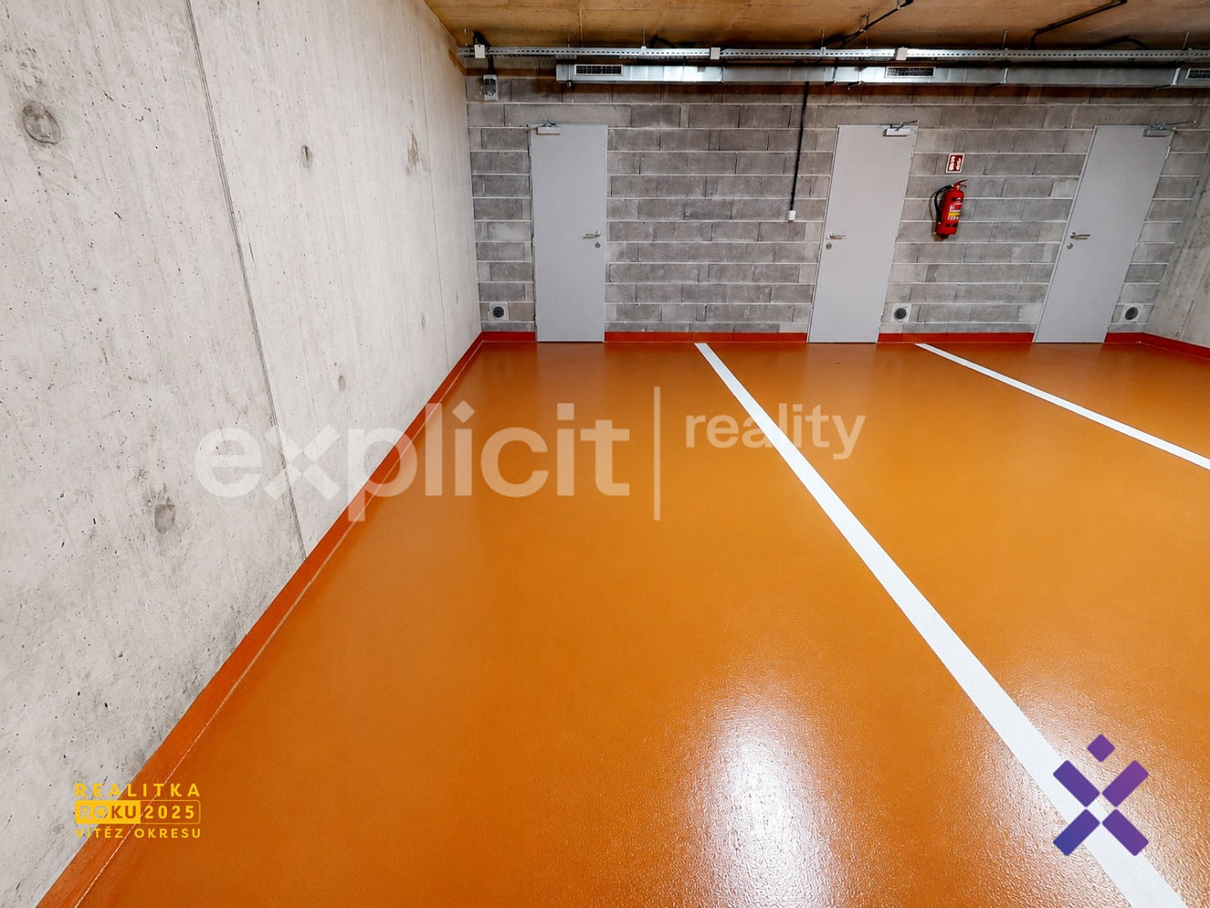 Pronájem garážového stání 15 m2, Nad Stráněmi, Zlín – fotografie 2
