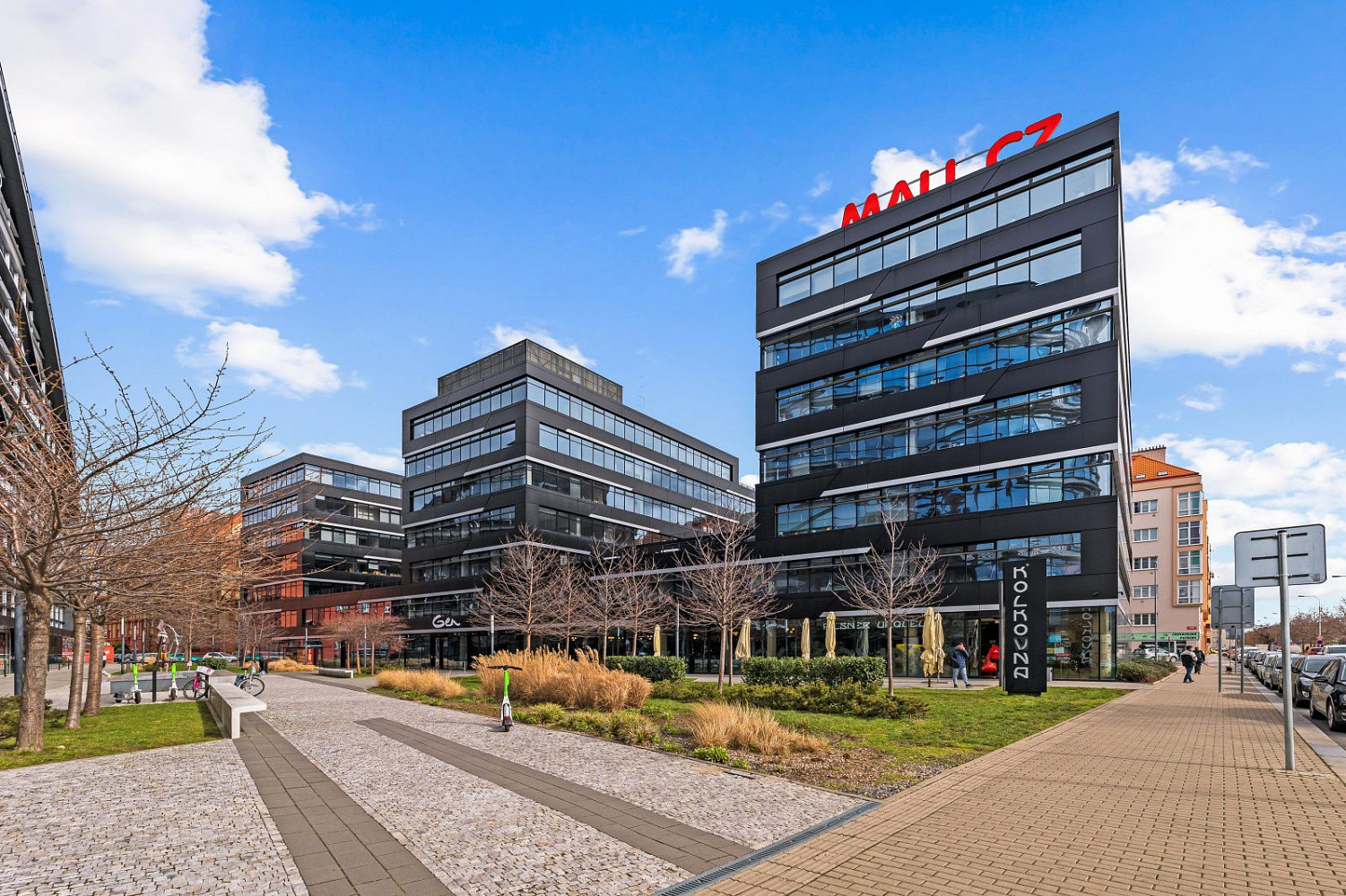 Pronájem kanceláře 436 m²