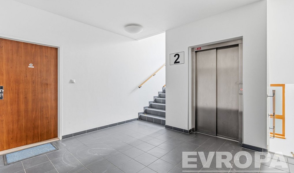Prodej bytu 4+kk 143 m², Praha – náhled fotky 20