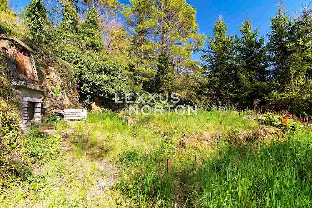 Prodej pozemku 996 m² – fotografie 3