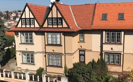Pronájem domu 200 m² s pozemkem 219 m², Lomená, Praha 6 - Střešovice