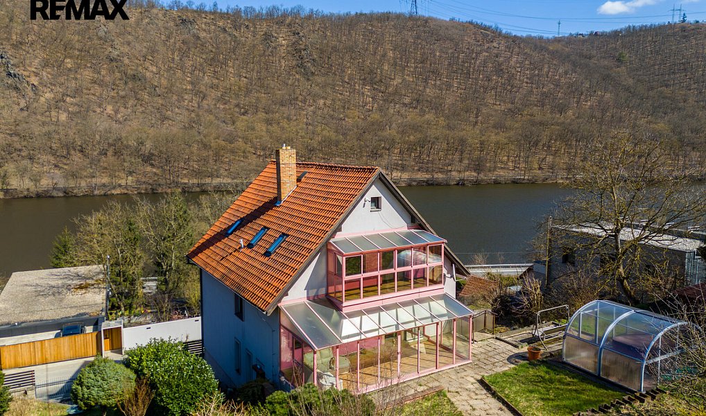 Prodej domu 300 m² s pozemkem 2 121 m², Měchenice – náhled fotky 9