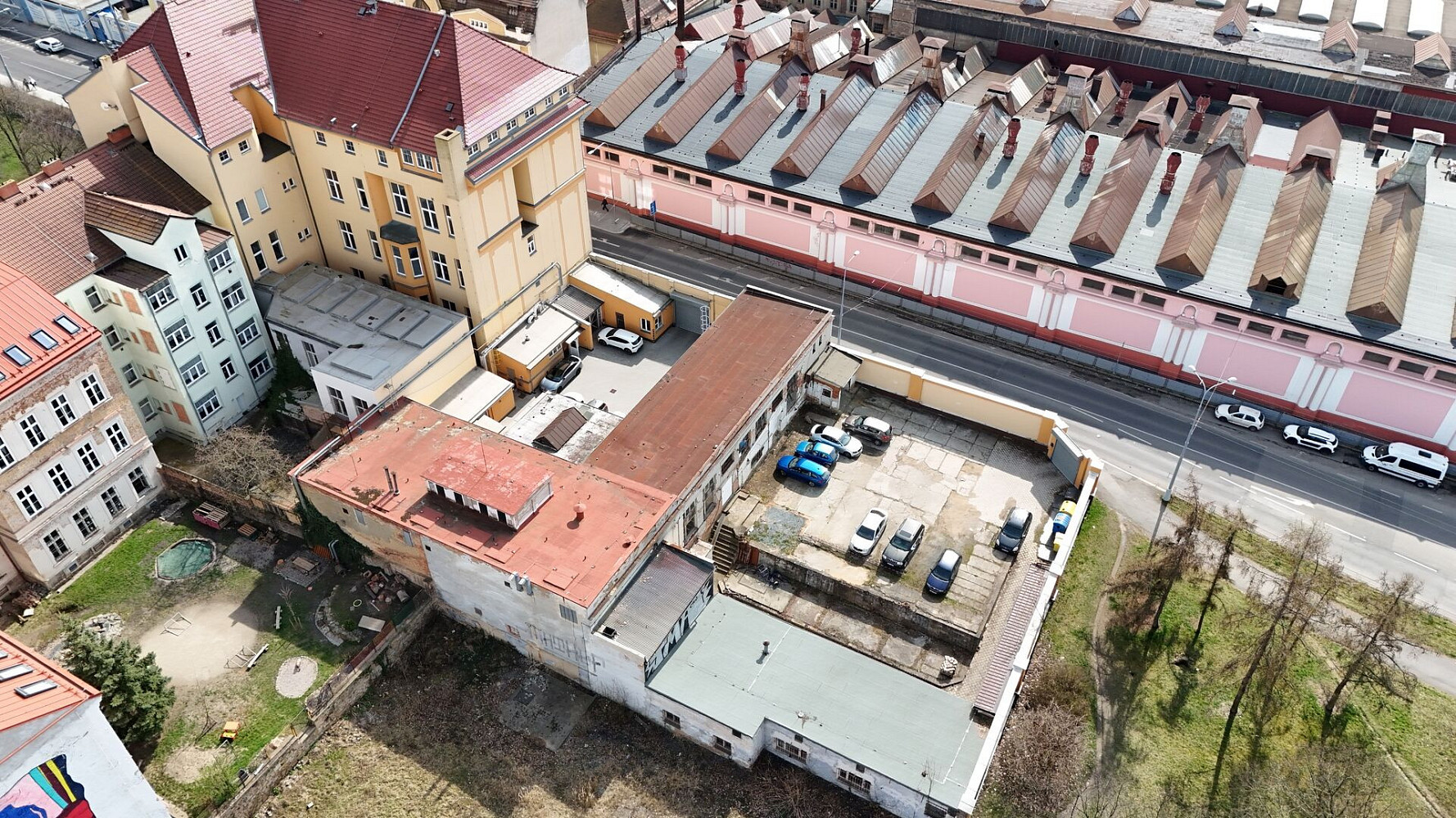 Prodej komerčního objektu (jiného typu) 3 843 m² – fotografie 3