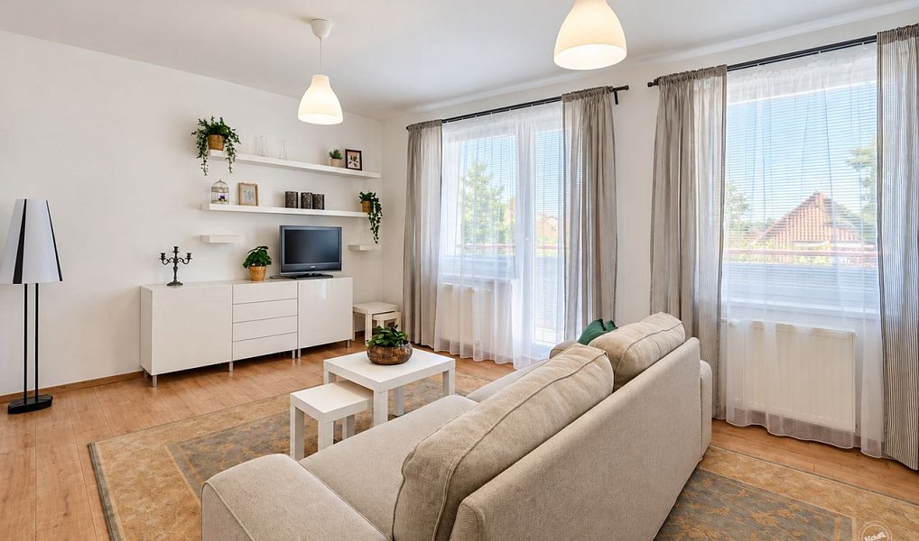 Pronájem bytu 3+1 84 m², Praha – náhled fotky 2