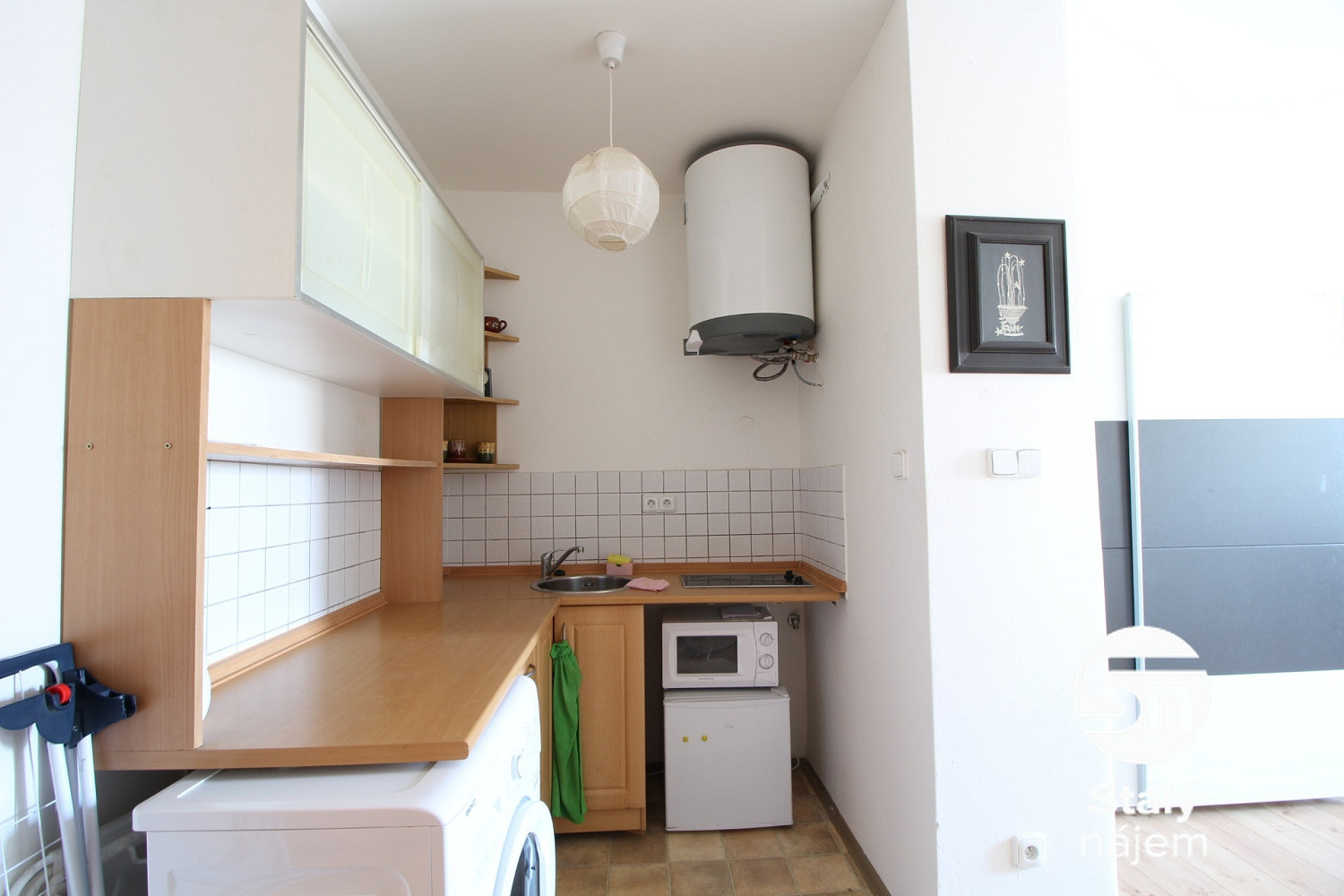 Pronájem bytu 1+kk 27 m² – fotografie 3