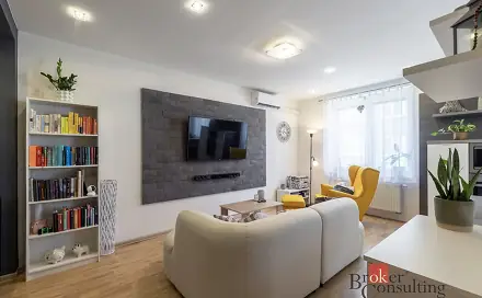 Prodej bytu 2+kk 51 m², Dělnická, Břeclav - Poštorná