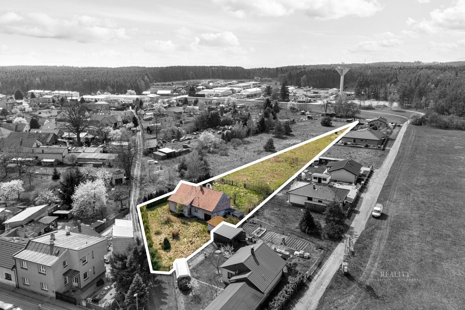 Prodej domu 100 m² s pozemkem 8 575 m² – pohled 2
