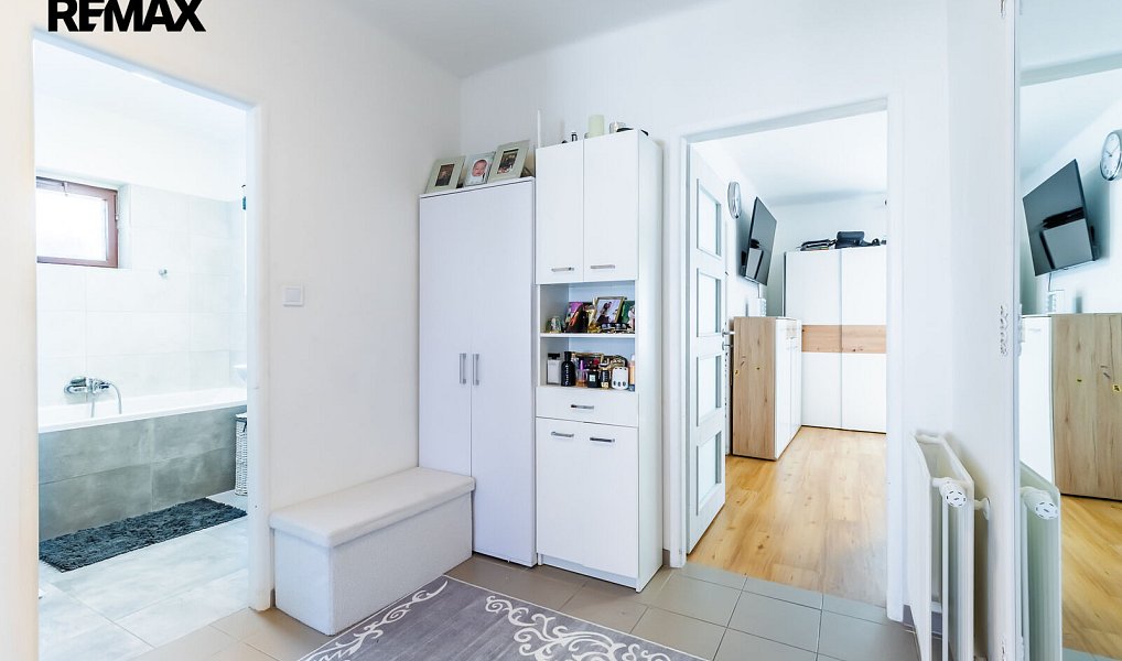 Prodej domu 181 m² s pozemkem 900 m², Praha – náhled fotky 9
