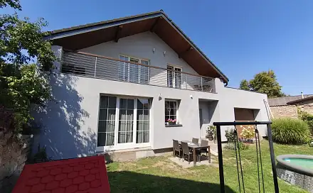 Prodej domu 499 m² s pozemkem 610 m², Semice, okres Nymburk