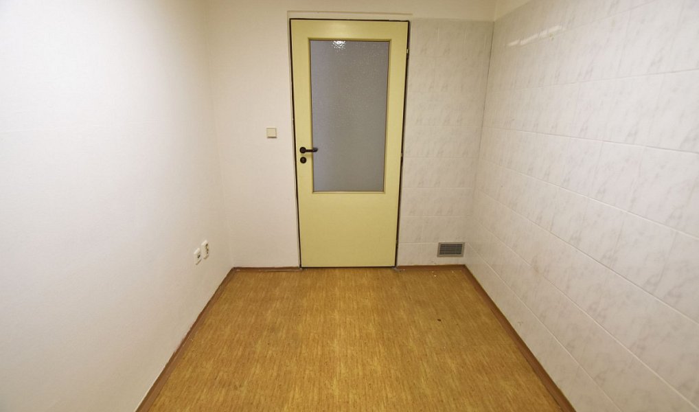 Pronájem obchodních prostor 72 m², Uherský Brod – náhled fotky 8