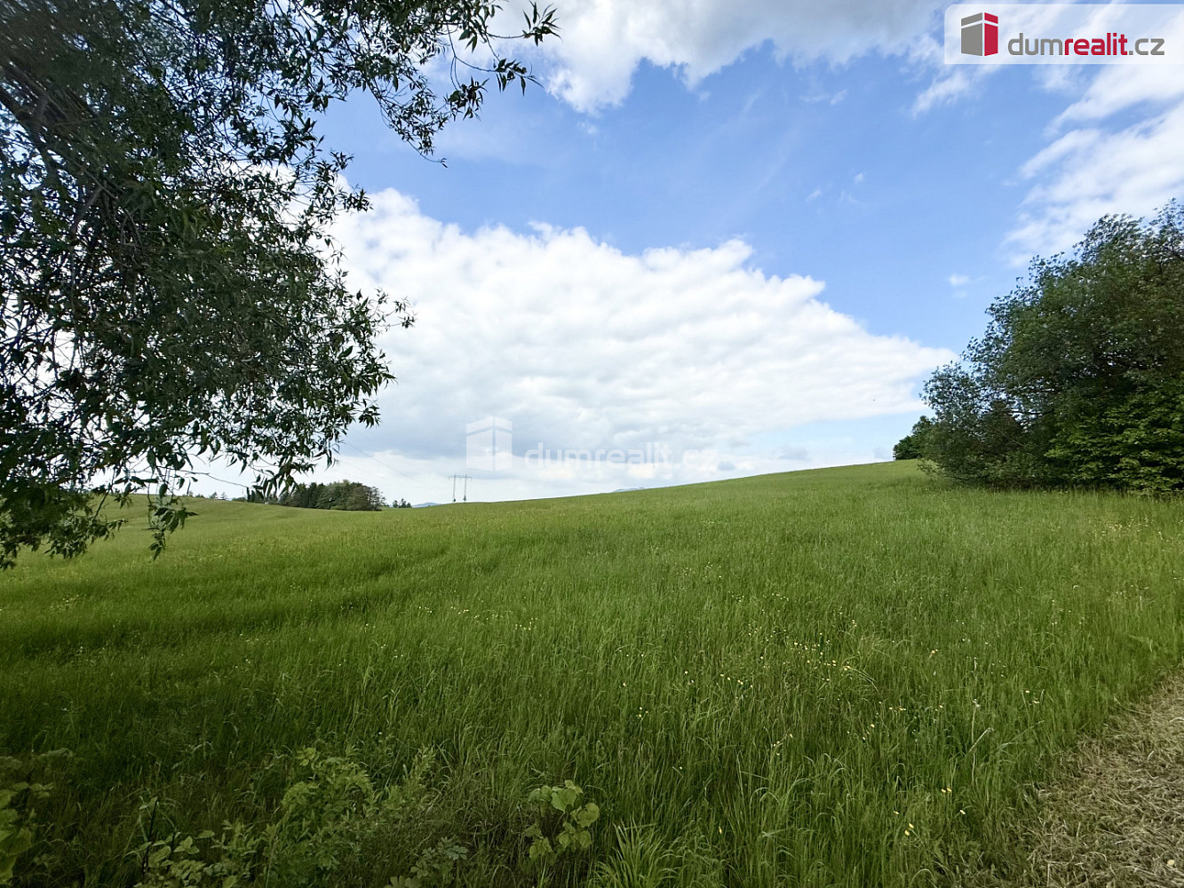 Prodej stavebního pozemku 1 800 m² — photo 2