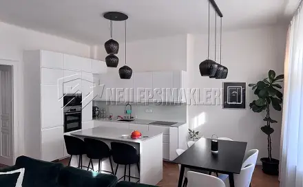 Pronájem bytu 2+kk 80 m²