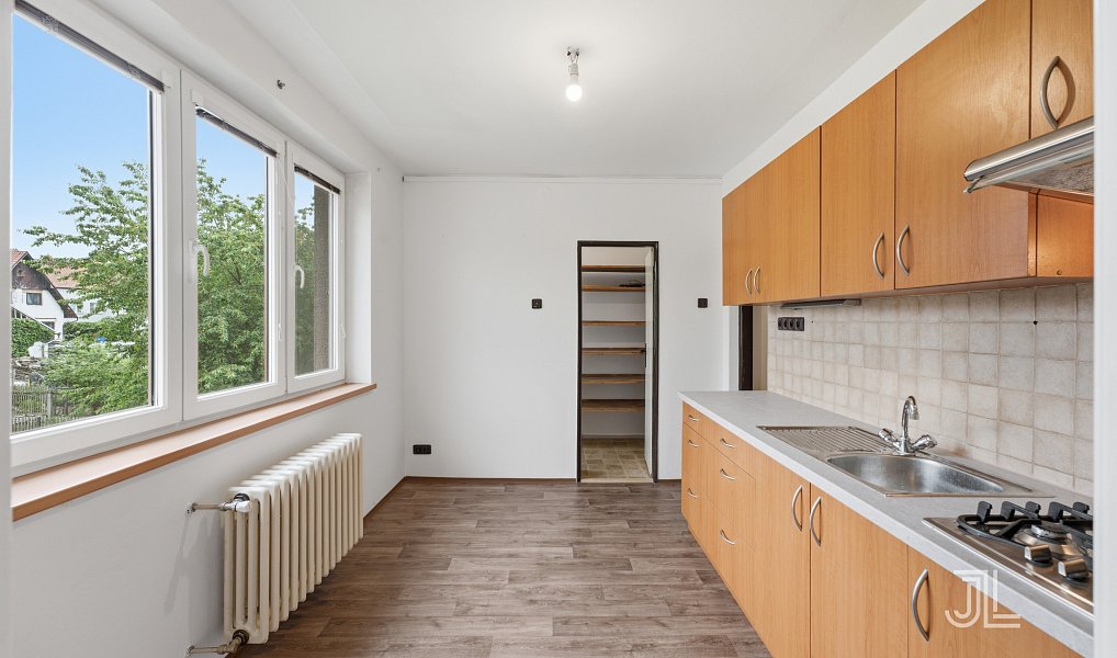 Prodej bytu 3+1 83 m², Žižice – náhled fotky 2