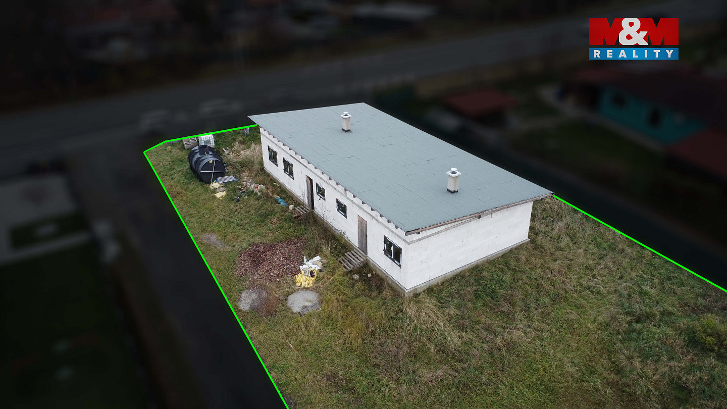 Prodej stavebního pozemku 992 m² – fotografie 3