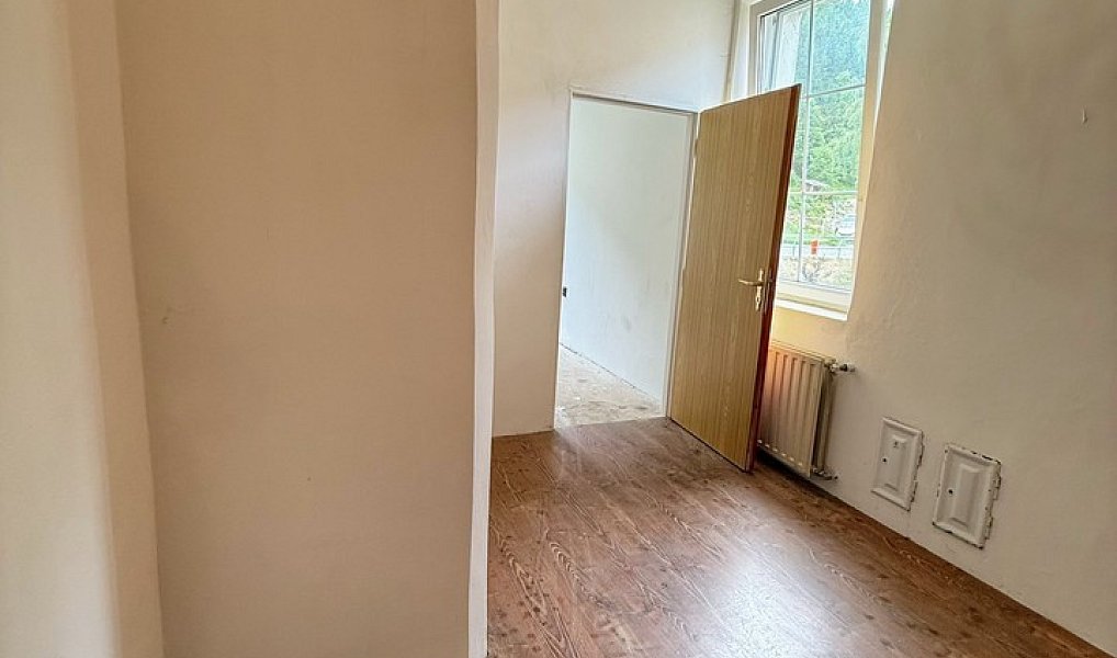 Prodej domu 304 m² s pozemkem 365 m², Kraslice – náhled fotky 17