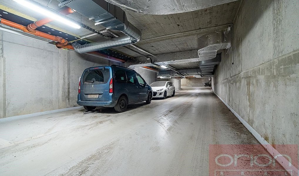 Pronájem bytu 4+kk 97 m², Praha – náhled fotky 16