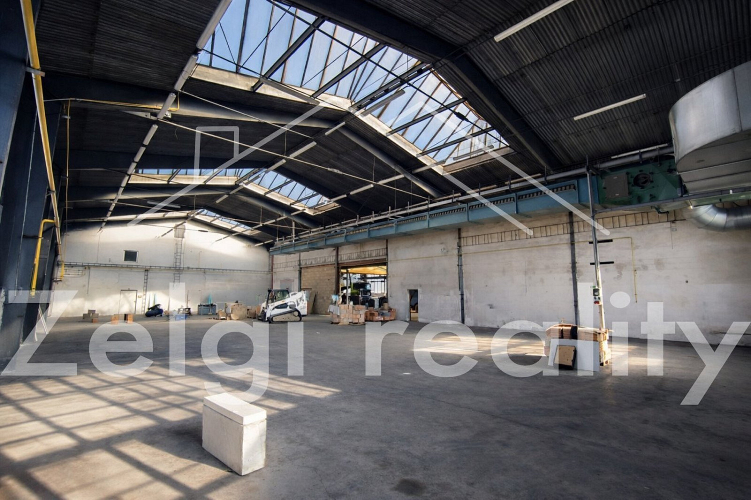 Pronájem výrobních prostor 1 920 m² – fotografie 2